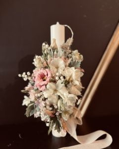 Lumanare de botez cu flori delicate