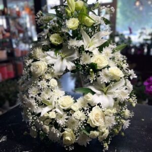 Coroană funerară flori naturale Mixt flori albe