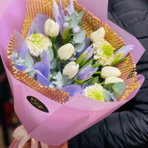 Buchet iris și lalele