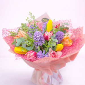 Buchet Colorat de Primăvară cu Lalele și Zambile – Joyful love